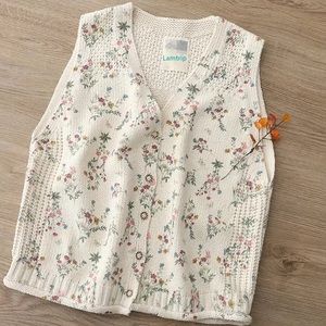 Vest floral knit womens vneck top flower cream